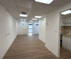 משרדים חדישים בקומה 3