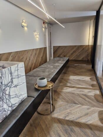 אופציה להשכרת חניות שמורות בחניון