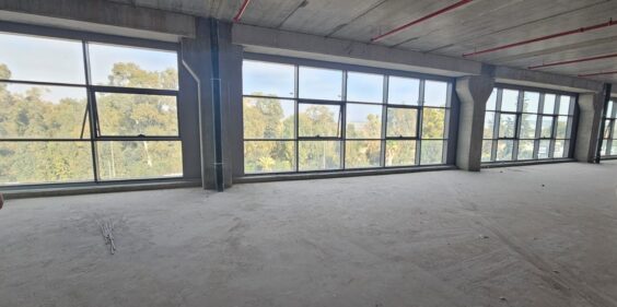 2000 מטר משרדים להשכרה במעטפת