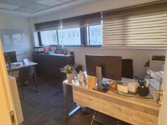 1030 מר משרדים להשכרה בגמר מלא