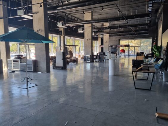 חנות בגודל 600 מר