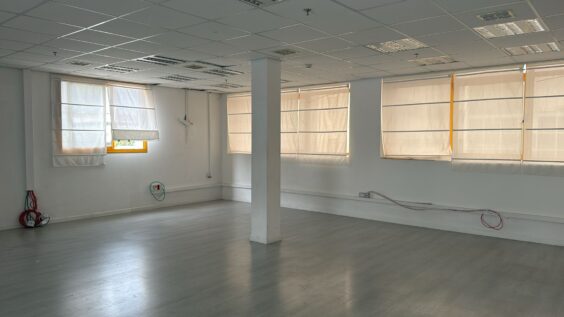 משרד בקומה 3