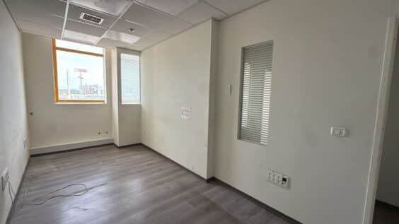 152 מר משרד בקומה 2