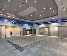 חנות מסחרית ברחוב הראשי