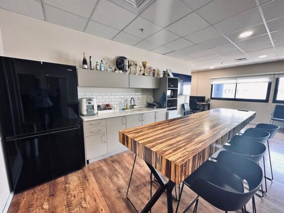 משרדים מטופחים להשכרה בנתניה