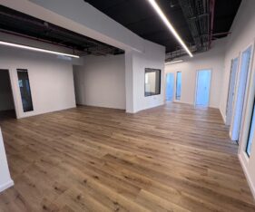 הקומה זמינה לכניסה מיידית