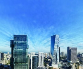 בניין עצמאי בקרבת הרקל