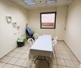 משרד בשטח 82 מר