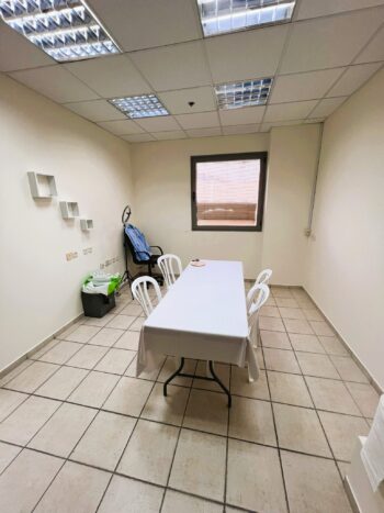 משרד בשטח 82 מר