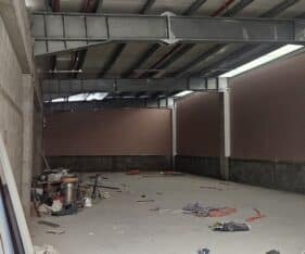 בבניין חדש באזור התעשייה המתפתח של כפר יונה