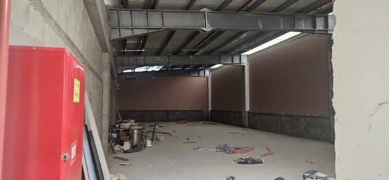 בבניין חדש באזור התעשייה המתפתח של כפר יונה