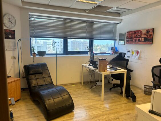 עם אפשרות לריהוט ייצוגי ואיכותי,