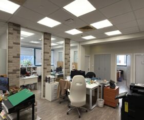 כולל 3 חניות תת קרקעיות בבניין