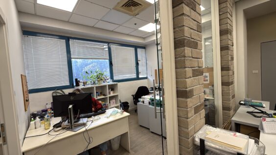 מחולק ל 5 חדרים