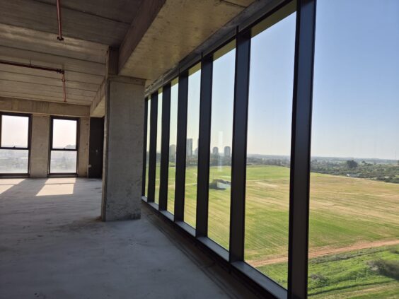 ניתן לשכור את הנכס במצב מעטפת או לקבל את היחידה בגמר מלא