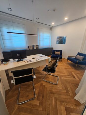 חידה של 4 משרדים וקבלה