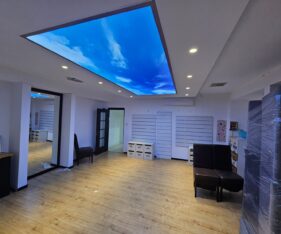 כולל מטבח מאובזר, מערכות אבטחה, חדר תקשורת ומעליות