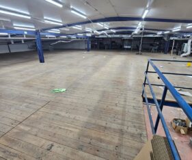 בנגישות מעולה 1200 מר עם אישורים בכפר הנגיד