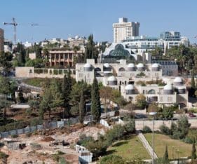 מגרש להשכרה בגבעת זאב