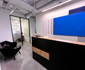 20 חדרים, חללי עבודה משותפים ונוף פנורמי