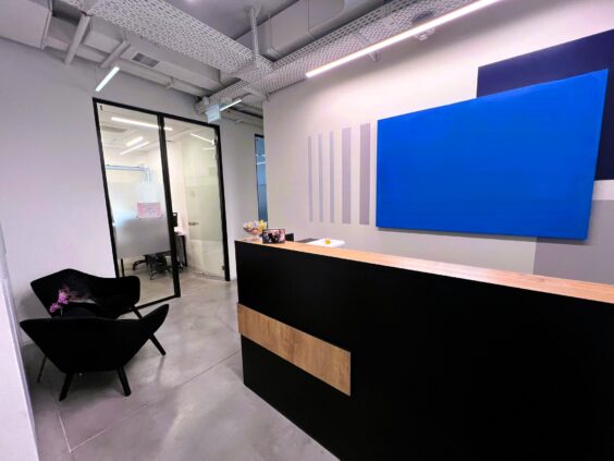 20 חדרים, חללי עבודה משותפים ונוף פנורמי