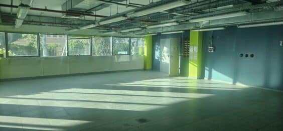 כולל לובי, חלוקה פונקציונלית, מקלט ו 6 חניות כלולות