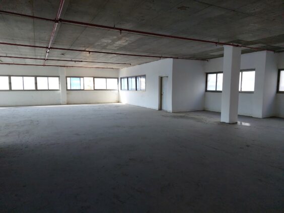 מתאים לשימושי משרד או תעשייה