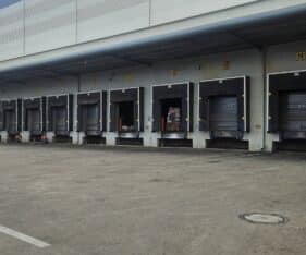 במיקום מצויין במרכז הארץ וסמוך לכביש 6