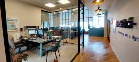 משרדים יפייפיים , קומה עצמאית בבני ברק