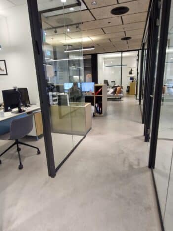 משרד מעוצב ומסודר ברמה גבוהה