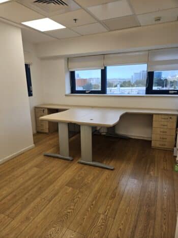 עם מטבח מאובזר, מעליות נגישות 