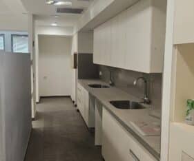 קומה משרדית בשטח כולל של 500 מר