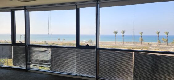 1650 מטר עם נוף לים