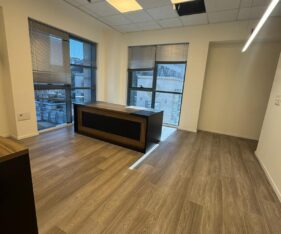 במגדל יוקרתי, מבוקש ונגיש