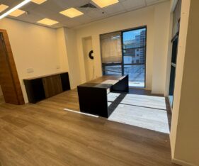 חלוקה לחדרים, רצפת פרקט ומחיצות זכוכית