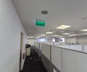 מבנה תעשייה ואחסנה בשילוב משרדים ברחובות