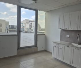 משרד פרימיום מעוצב בלב המרכז העסקי של ראש העין