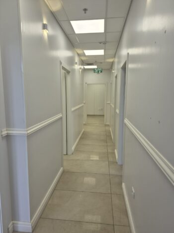 משרד ייצוגי ומרשים במיוחד, המעוצב בסטנדרט הגבוה ביותר