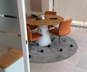 כניסה מהירה ללא תלות במעליות, אידיאלי לעובד ולאורח