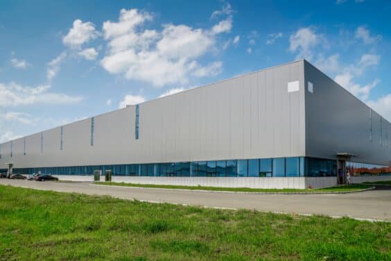 עומס קרקע גבוה כי למרות שזה קומה 1, זה יושב על הקרקע