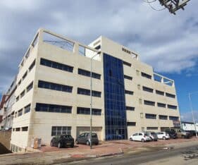 בניין ייחודי המתאים לשימושי משרד, תעשייה ואחסנה