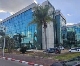 כפר סבא- משרדים ומסחר להשכרה