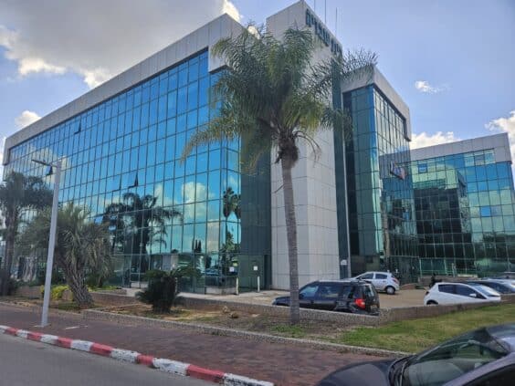 כפר סבא- משרדים ומסחר להשכרה