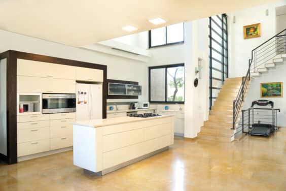 להשכרה אחוזה אדריכלית במלחה הישנה