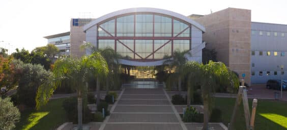 עומרים 8, עומר, בניין משרדים להשכרה