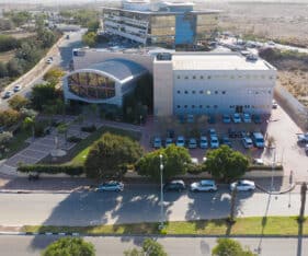 עומרים 8, עומר, בניין משרדים להשכרה