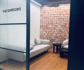 מגדל משרדים מפואר