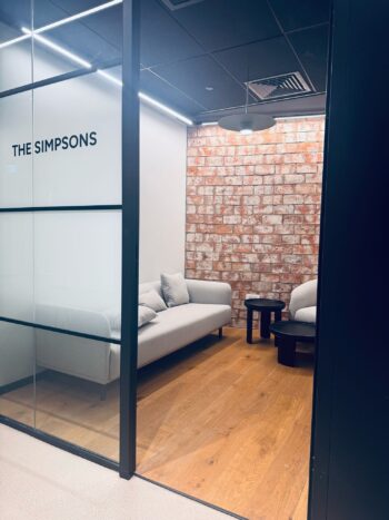 מגדל משרדים מפואר