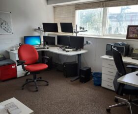 על פני מגרש של 6 דונם