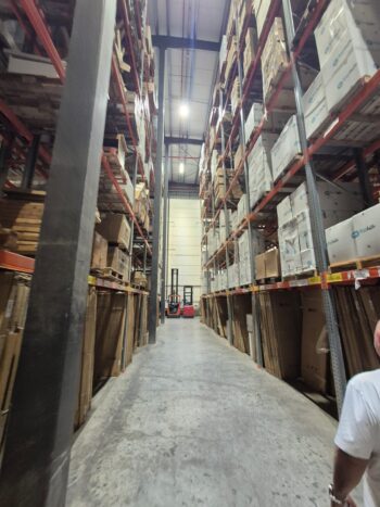 מבנה לוגיסטיקה תעשייתי להשכרה בגדרה